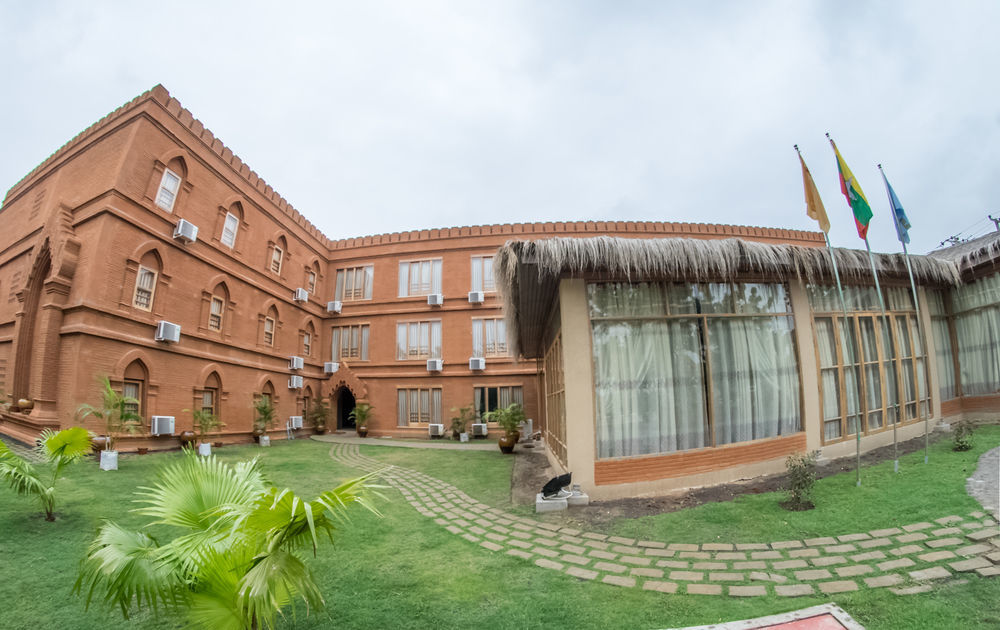 Bagan Landmark Hotel Nyaung-U Bagian luar foto